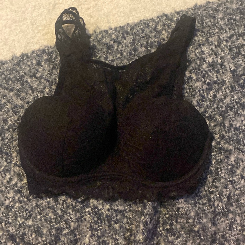 Pink Victoria’s Secret bra